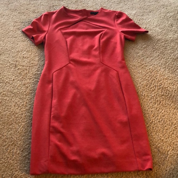 Banana Republic Dresses & Skirts - Coral short sleeve dress with zipper back